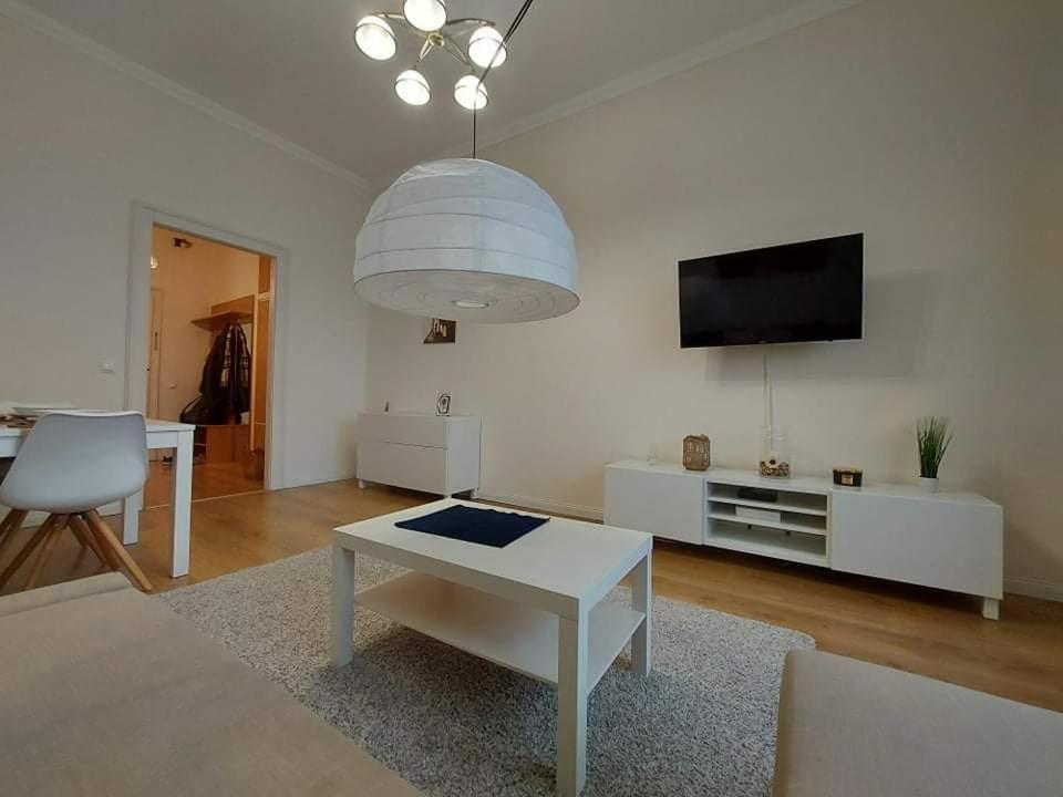 Alfoeldi Palace Apartman Дебрецен Экстерьер фото
