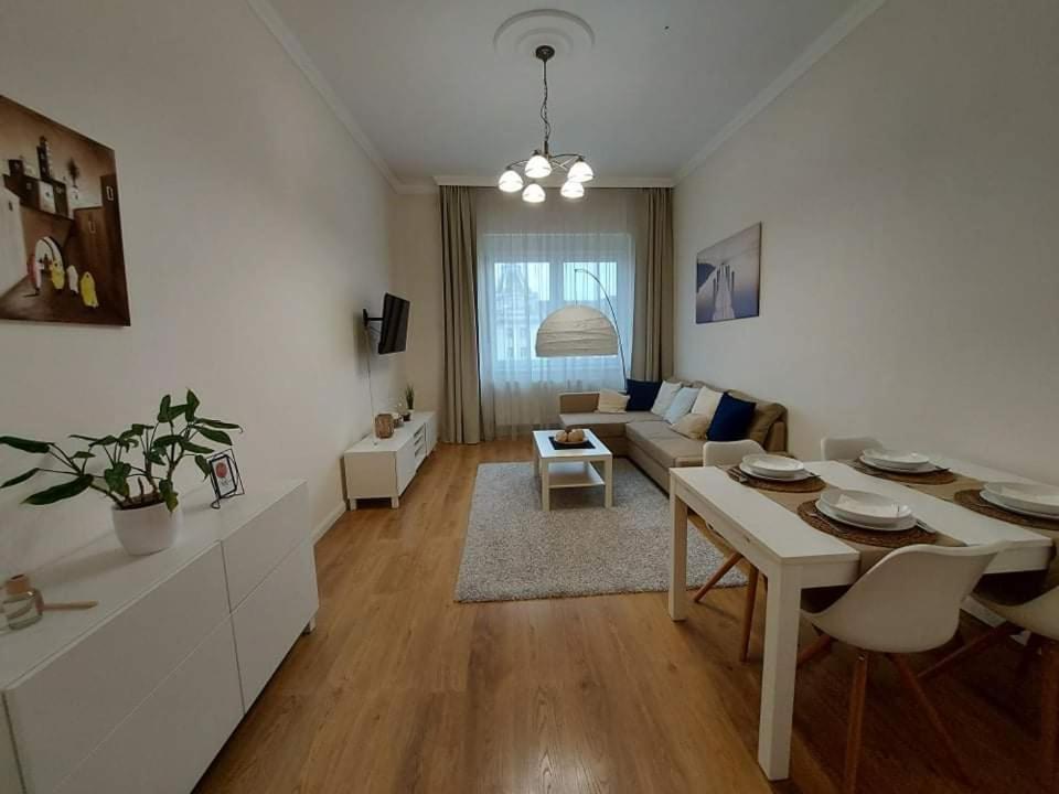 Alfoeldi Palace Apartman Дебрецен Экстерьер фото
